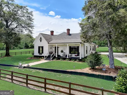 2852 Dixie Rd, Covington, GA 30014