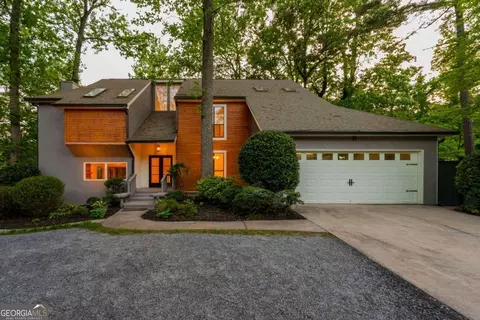 200 Old Tree Trce, Roswell, GA 30075