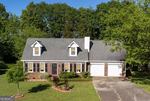 617 Summerville Dr, Lawrenceville, GA 30046