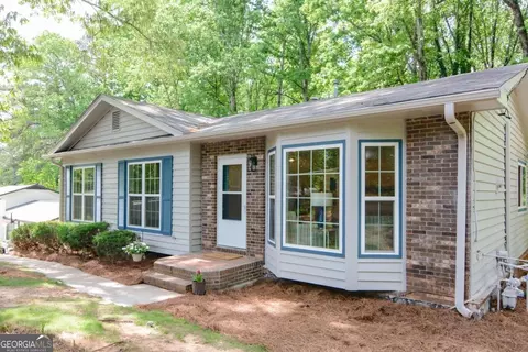 3113 Fireplace Trl, Snellville, GA 30078