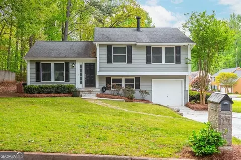 1035 Taylor Knoll Close, Roswell, GA 30076