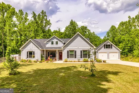 104 Robin Rd #4, Brooks, GA 30205