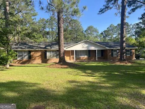 503 Peg Wen Blvd, Statesboro, GA 30461