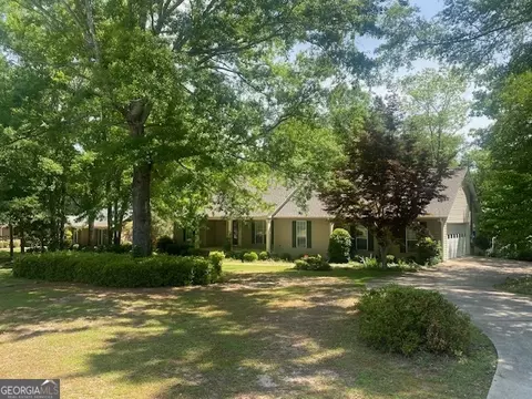505 19th Ave SW, Lanett, AL 36863