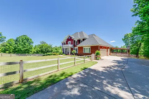 568 Barron Dr, Commerce, GA 30529 photo 4