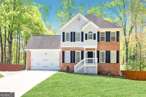2180 Emerald Dr, Loganville, GA 30052