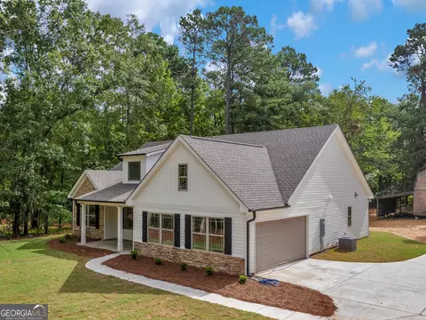 163 Coffey Rd, Barnesville, GA 30204 photo 2
