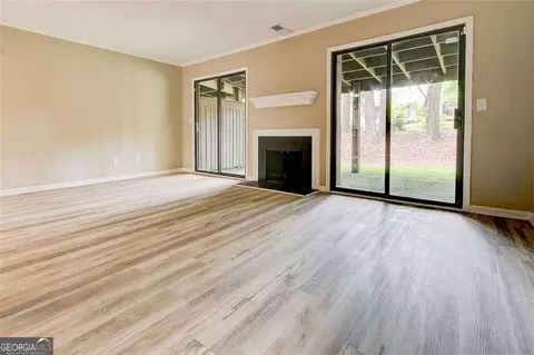 108 Willowick Dr, Stonecrest, GA 30038 photo 9