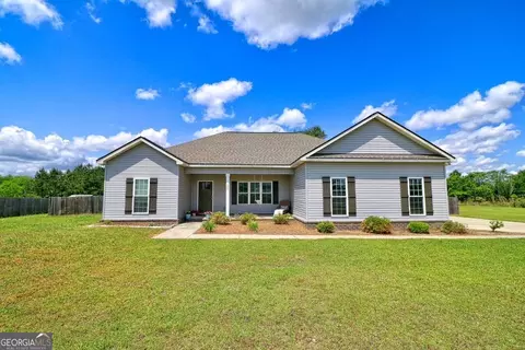 205 Tavern Ln, Statesboro, GA 30458