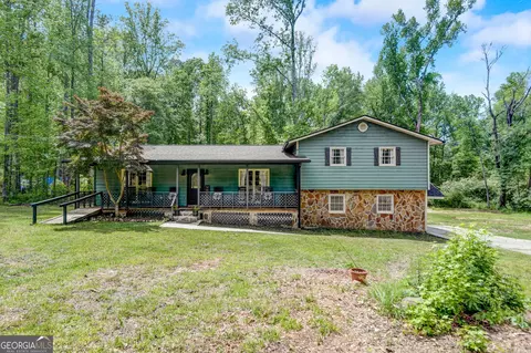 14 Forest Pl, Newnan, GA 30263