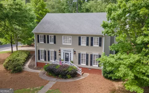 135 Colonnade Dr, Peachtree City, GA 30269