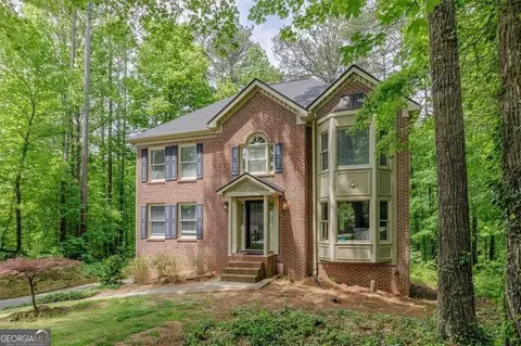 5030 Willow Creek Dr, Woodstock, GA 30188