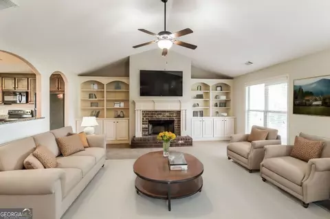 1923 Soque Cir, Jefferson, GA 30549 photo 4