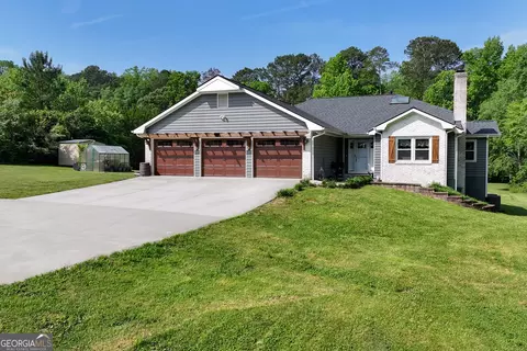 2408 Smith Dr, Loganville, GA 30052