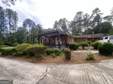251 E Beech St, Cochran, GA 31014 photo 11