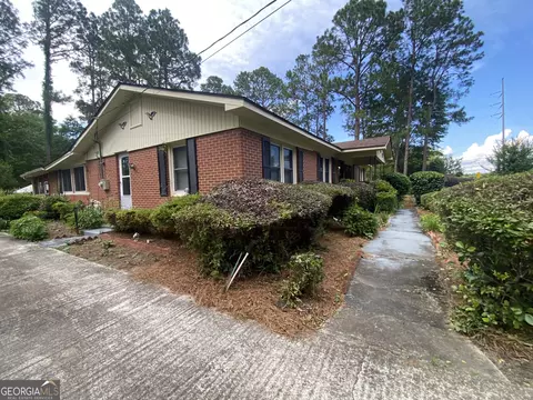 251 E Beech St, Cochran, GA 31014 photo 4