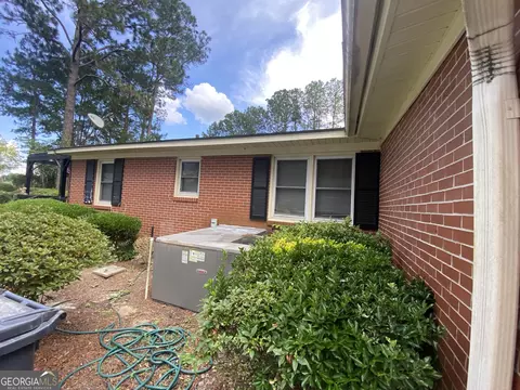 251 E Beech St, Cochran, GA 31014 photo 9