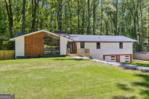 635 Glenforest Rd, Sandy Springs, GA 30328