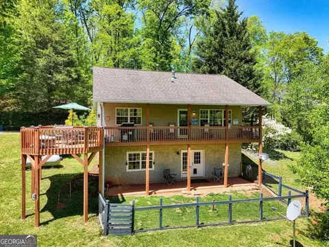245 Anns Ln, Hayesville, NC 28904
