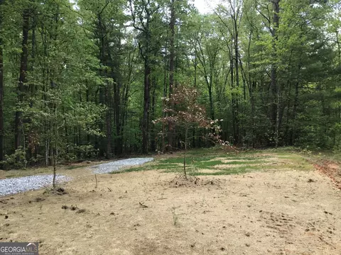 684 Mccrackin Rd, Lakemont, GA 30552