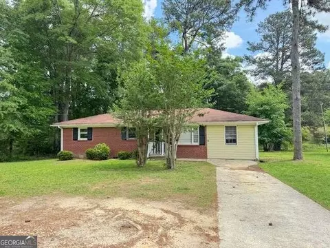 3755 Ponderosa Ln, Powder Springs, GA 30127