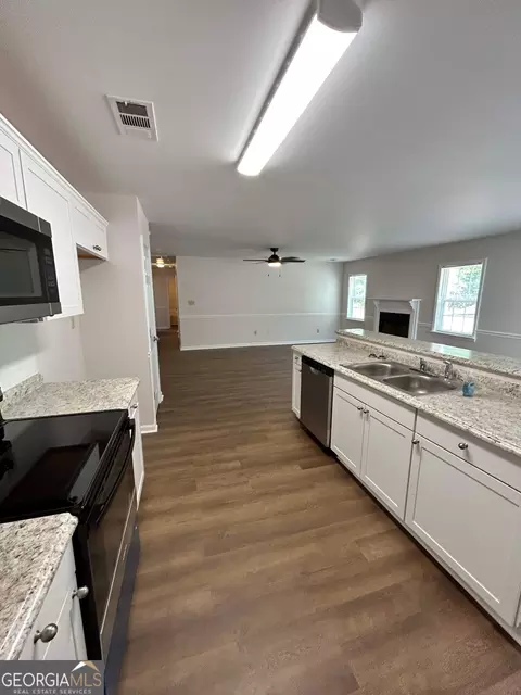 122 Dora St, Lagrange, GA 30241 photo 12