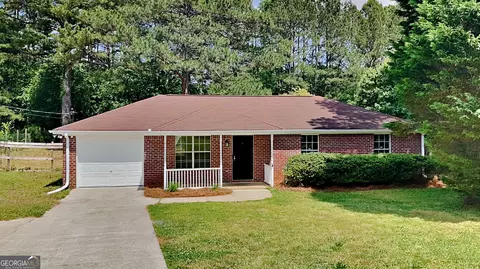930 Steele Dr, Hampton, GA 30228