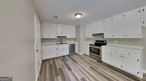 930 Steele Dr, Hampton, GA 30228 photo 4