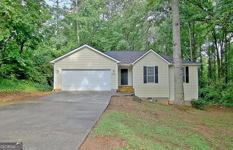 10069 Newton Cir, Jonesboro, GA 30236