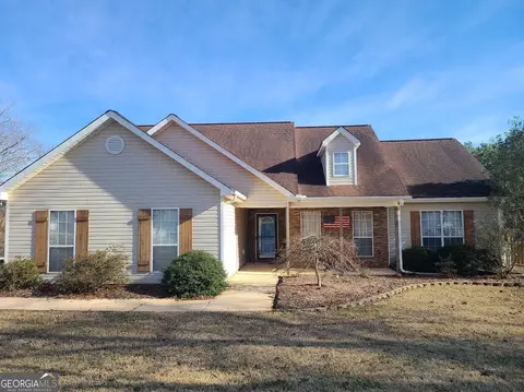 901 Birchwood Ct, Mcdonough, GA 30253