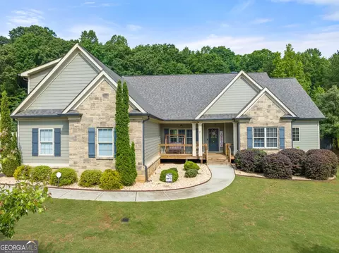 343 Woods Creek Rd, Jefferson, GA 30549