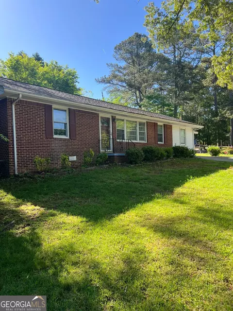 4046 David Dr, Forest Park, GA 30297