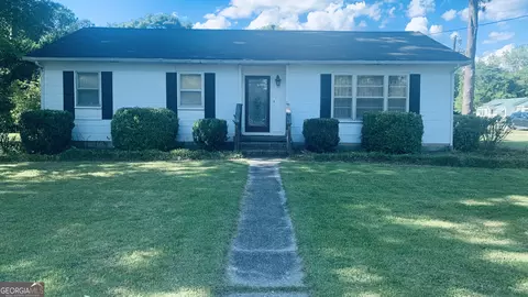 506 W Girard Ave, Cedartown, GA 30125