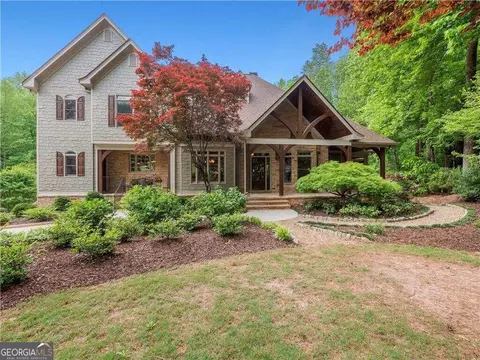 4561 Thornbury Close Way, Flowery Branch, GA 30542