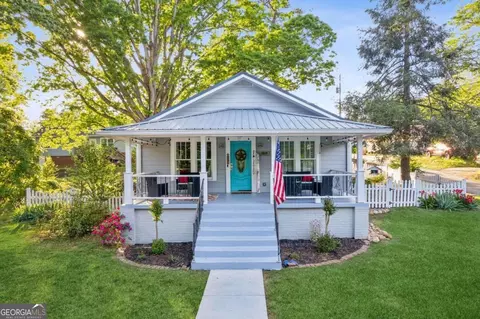 5628 Church St, Flowery Branch, GA 30542