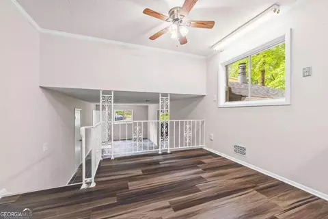 584 S Rays Rd, Stone Mountain, GA 30083 photo 10