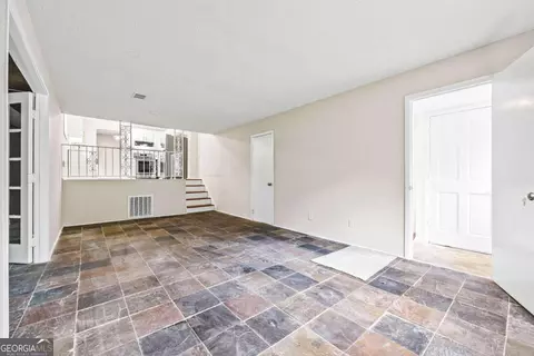 584 S Rays Rd, Stone Mountain, GA 30083 photo 14
