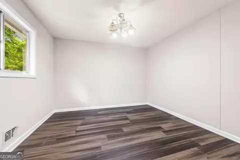 584 S Rays Rd, Stone Mountain, GA 30083 photo 11
