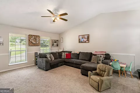 104 Teaver Ct, Lagrange, GA 30240 photo 2