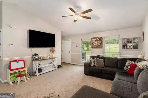 104 Teaver Ct, Lagrange, GA 30240 photo 4