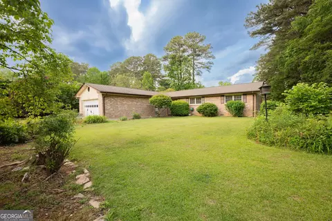2006 Highriggs Ln, Snellville, GA 30078