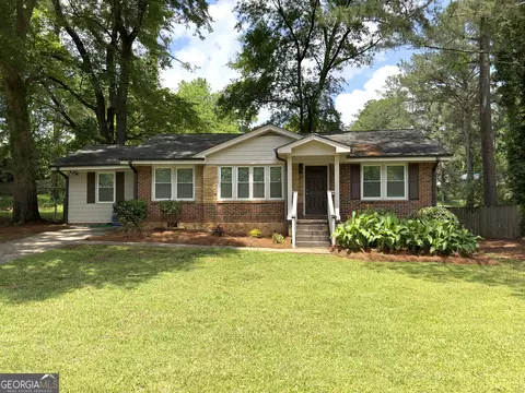 2228 Pinewood Dr, Decatur, GA 30032