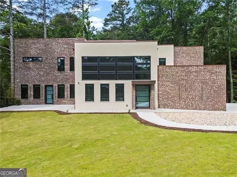 811 Mary Ann Dr, Marietta, GA 30068