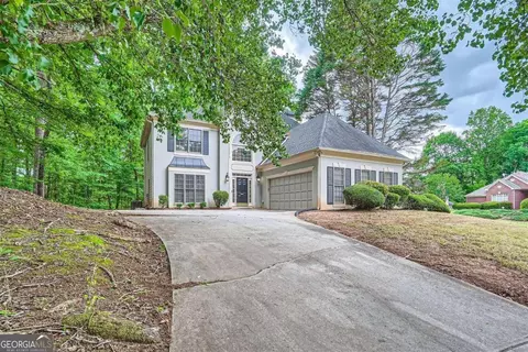 7005 Overlook Point Rd, Stone Mountain, GA 30087