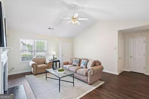 6775 Chesepeake Pt, Rex, GA 30273 photo 6