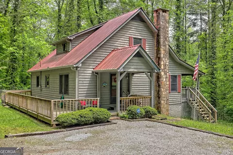 152 Applewood Dr, Tiger, GA 30576