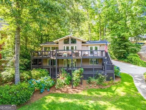 77 W Nuthatch Dr, Monticello, GA 31064