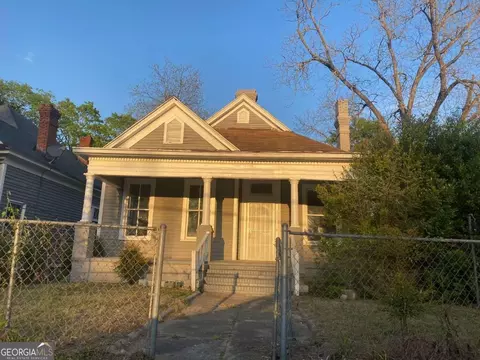 1196 Holt Ave, Macon, GA 31204