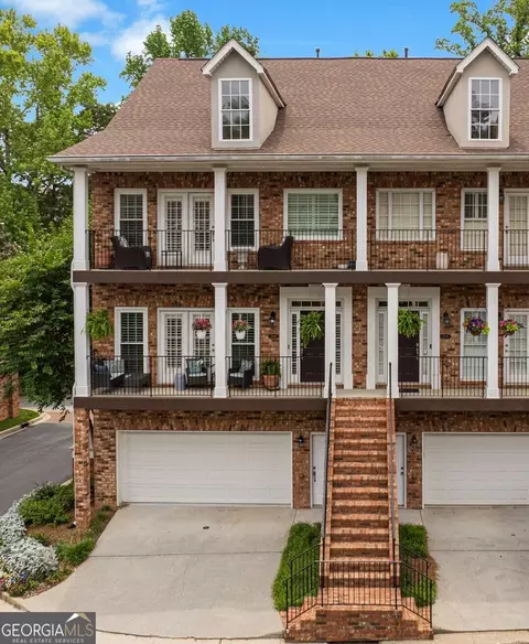 2560 Oglethorpe Cir NE, Atlanta, GA 30319