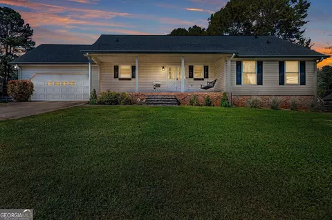 1045 Crumbley Rd, Mcdonough, GA 30252